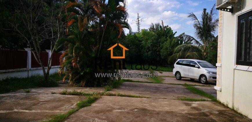 House with large garden near Chinese embassy for RENT