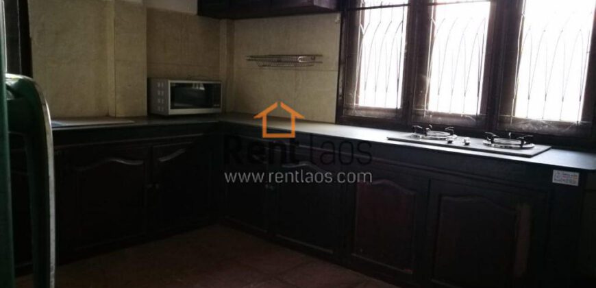 house near Thai consulate for RENT