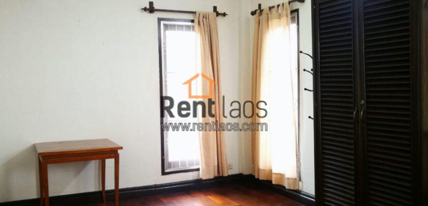 Townhouse close to Patuxay FOR RENT