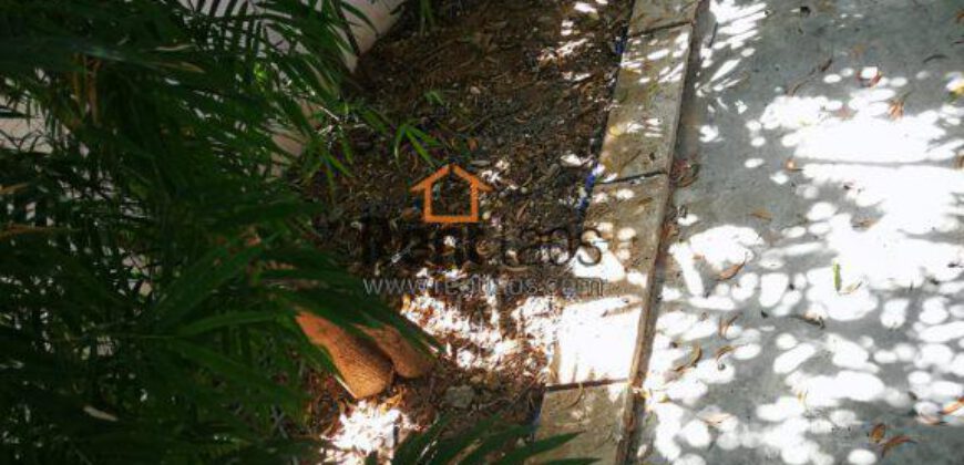 Lao style cozy house for rent Near Patuxay,Sengdara fitness ,Thai consulate