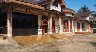 House near Thatluang Square for RENT
