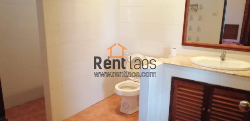 House near lao tobacco company for rent
