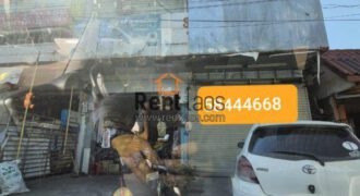 Shop house near business area for rent