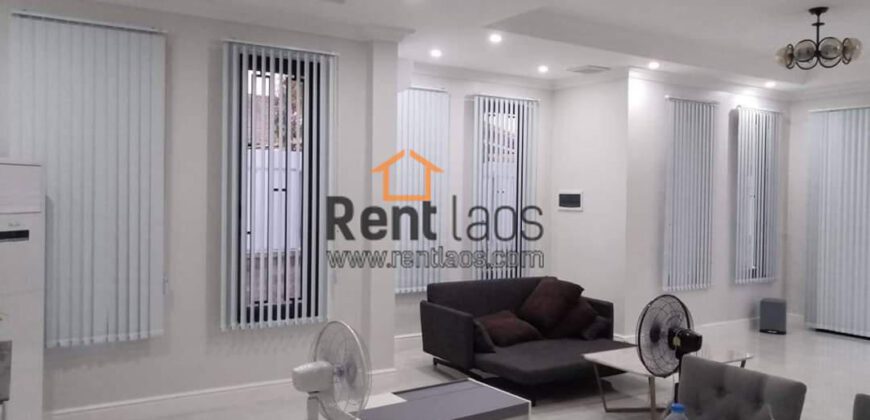 New modern house near Thatluang square for rent