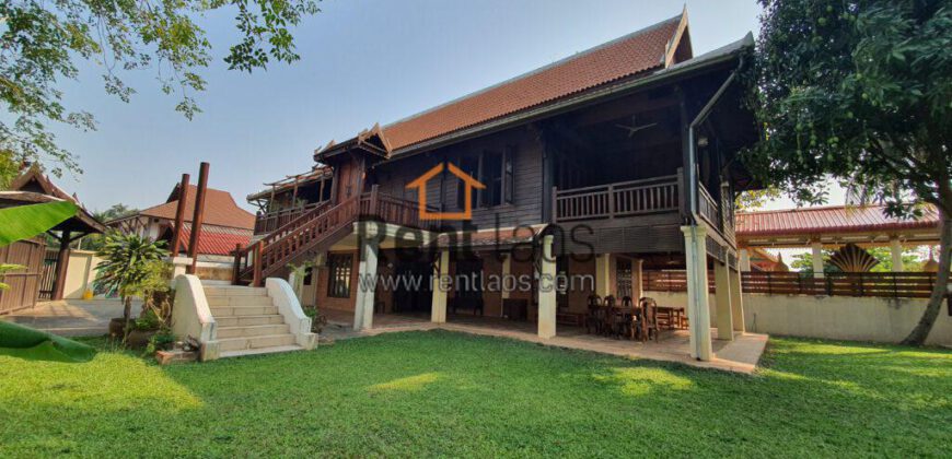 riverfront house near clock tower for rent