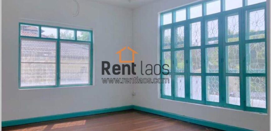 house /Office for rent near Patuxay