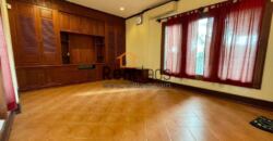 house with swimming pool available now house with swimming pool available now